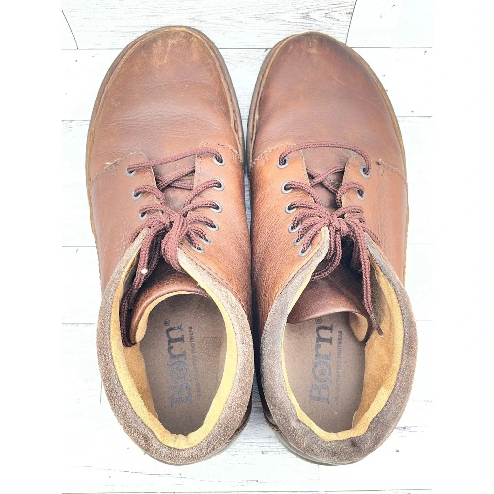 Born Men Brown Leather Chukka Boots Lace Up Padded Collar Casual Shoes Size 9.5M